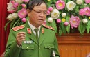 Trung tướng Trần Văn Vệ: Không bỏ chứng minh nhân dân