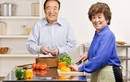 10 nhóm thực phẩm người cao tuổi nên hạn chế