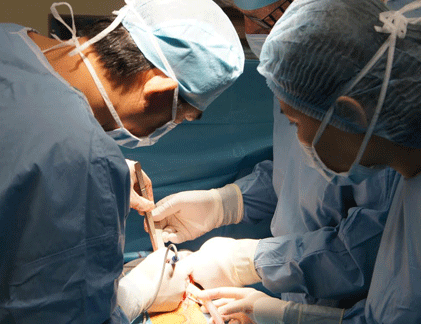 Phẫu thuật sa niệu - sinh dục với mảnh ghép đặc biệt