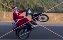 “Ông già Noel” bốc đầu xe máy sa lưới và loạt hệ quả