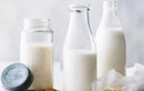 Uống một ly sữa hay một hộp sữa chua mỗi ngày sẽ tốt hơn?