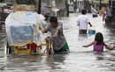 Bão Linfa đổ bộ, tàn phá Philippines