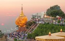 Lạ lùng tảng đá vàng linh thiêng ở Myanmar