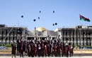 Sinh viên Libya mừng tốt nghiệp, bất chấp chiến sự