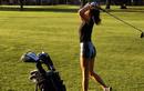 Nữ golf thủ nóng bỏng thích “cởi đồ” nhất thế giới 