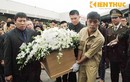 Ảnh nóng: Di hài 3 mẹ con người Việt tử nạn vụ MH17 về nước