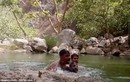 Video: Ám ảnh 3 thanh niên ghi lại cảnh mình chết đuối ở hồ