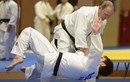 Tổng thống Putin bị thương khi luyện tập judo