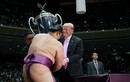 Người Nhật phấn khích khi ông Trump trao giải sumo