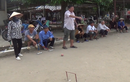 Video: Cụ già U80 vác gậy chơi môn thể thao quý tộc