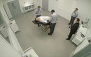 Video: Hy hữu tử tù tiêm thuốc độc không chết, đêm về ngủ ngon lành
