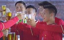 Lời hứa trăm tỉ của doanh nhân và li bia quảng cáo của Quang Hải