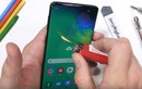 Video: Cắn răng nhìn Galaxy S10 bị "rạch mặt"