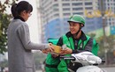 Câu chuyện đáng suy ngẫm sau bức ảnh “bảng cấm shipper lên lầu“