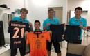 Văn Thanh diện áo Buriram, fan lo "Xuân Trường không còn gì để mặc"