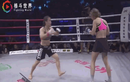 Video: Nữ võ sĩ tung cú đá "sấm sét" khiến đối thủ bất tỉnh