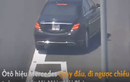 Video: Xe Mercedes chạy ngược chiều trên cao tốc