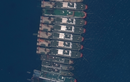 Ảnh đội tàu Trung Quốc neo đậu trái phép gần đá Ba Đầu