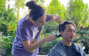 Đàm Thu Trang trổ tài cắt tóc cho ông xã Cường Đô La tại gia