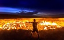 Giải mã bí ẩn "Cổng Địa ngục" rực cháy trên sa mạc suốt 50 năm