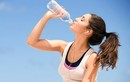 Uống nước giúp giảm cân như thế nào?