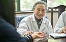 Cụ bà 102 tuổi vẫn đi làm, khỏe mạnh nhờ bí quyết này