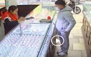 Video: Bắt nam thanh niên cướp vàng để tặng bạn gái