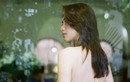 “Nữ nhân viên mát-xa” trong phim Mai ngoài đời mê váy lụa gợi cảm