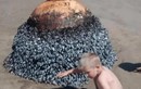 Tìm thấy 'hòn đá kỳ lạ' trên bãi biển, chuyên gia phán nguy hiểm