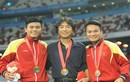 Thầy trò Miura nhận 100 triệu tiền thưởng SEA Games muộn mằn