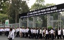 Người dân đứng kín đường tiễn nguyên Thủ tướng Phan Văn Khải về với "đất mẹ"