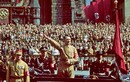 Giải mã sức mê hoặc lạ lùng của Hitler