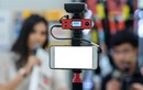 Vlogger dính đòn "chí tử" khi phải xin giấy phép cho mọi video