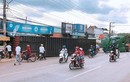 3 người thương vong do thùng container rơi xuống đường  