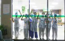 Những hình ảnh xúc động về các y bác sĩ trong Bệnh viện Bạch Mai chống COVID-19