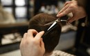 Italia: Thợ cắt tóc buôn ma túy bị lộ vì tiếp khách "ít tóc"