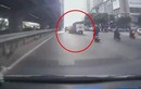 Thông tin mới nhất vụ xe tải chèn ngã 2 người ở Hà Nội
