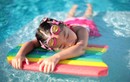 140 trẻ sốt cao sau khi đi bơi, nguyên nhân kinh dị 