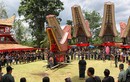 Rợn người tập tục “sống” cùng người chết của bộ tộc ở Malaysia