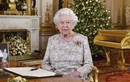 Nữ hoàng Anh Elizabeth II được dạy học tại cung điện thế nào?