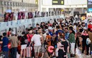 Sân bay Nội Bài chật cứng hành khách ngày cuối kỳ nghỉ lễ