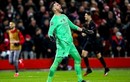 Adrian sẽ bị Liverpool trừng phạt tàn nhẫn hơn Karius