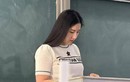 Nữ giảng viên giống hệt Lưu Diệc Phi gây bão khắp cõi mạng