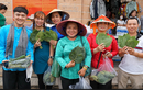 Độc đáo những phiên chợ dùng lá cây mua hàng ở Việt Nam