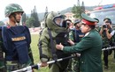 Mục kích đặc công Việt Nam diễn tập, thử vũ khí