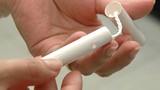 Nhiễm khuẩn vùng kín vì quên thay tampon 