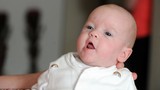 Em bé “cầu vồng” ra đời sau 7 lần sảy thai của mẹ