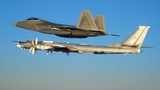 Mỹ điều F-22 đánh chặn oanh tạc cơ Nga
