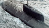 Tàu ngầm lớn nhất thế giới trở thành “bia bắn” 