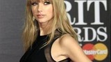 Những bộ váy “hút hồn” của Taylor Swift